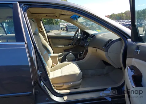 2006 Honda Accord 2.4 Ex from USA, damaged, VIN 1HGCM56746A054571